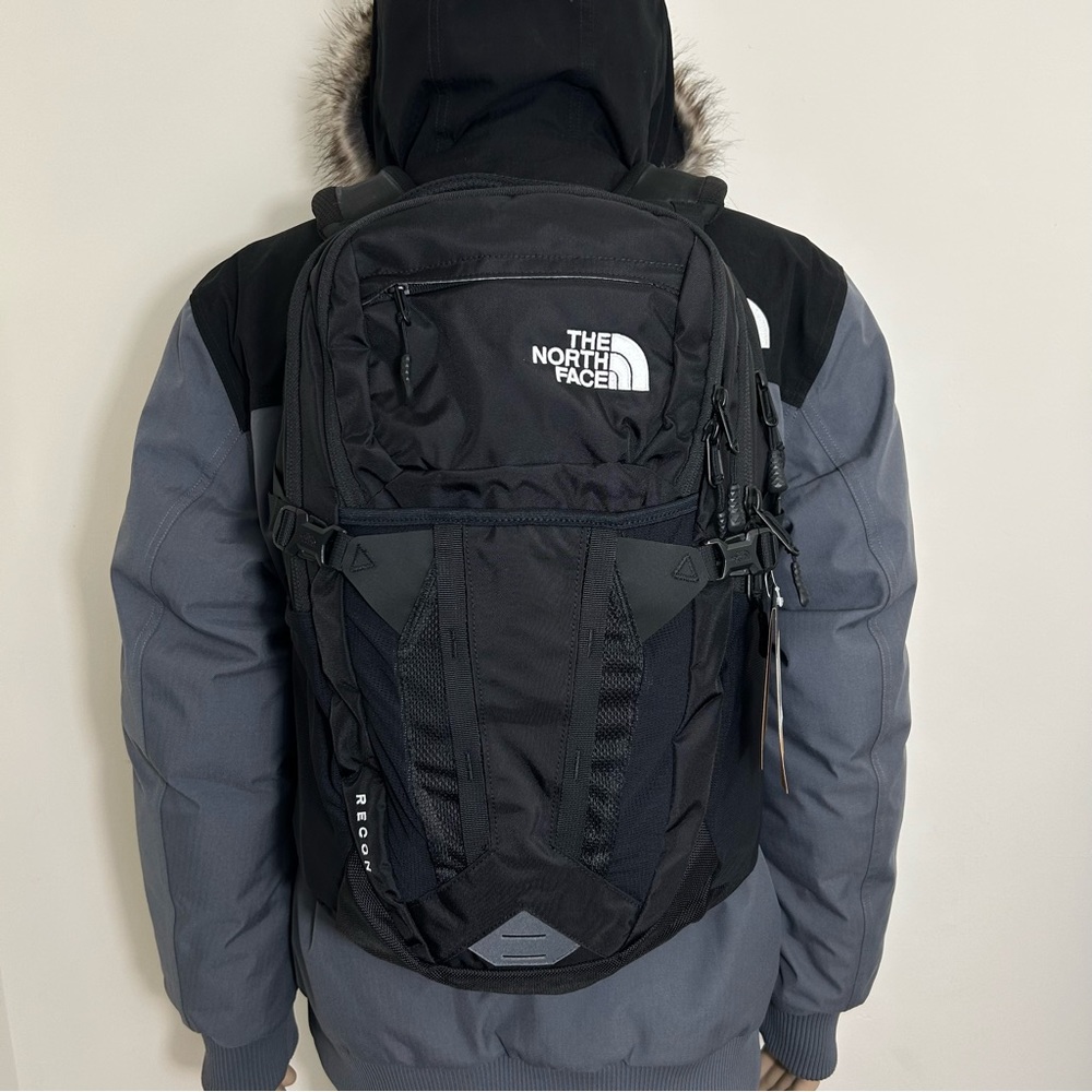 The North Face Unisex Recon Backpack School Bag TNF Black BRAND NEW WITH TAGS!